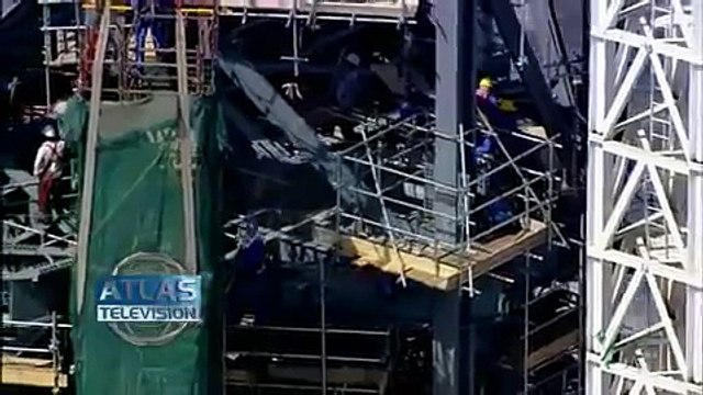 les grues pour la construction de la tour Burj khalifa a Dubai (cranes kran)