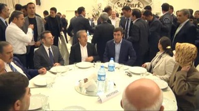 Bakanlar Yılmaz ve Eker, Ensar Vakfı'nın Programına Katıldı