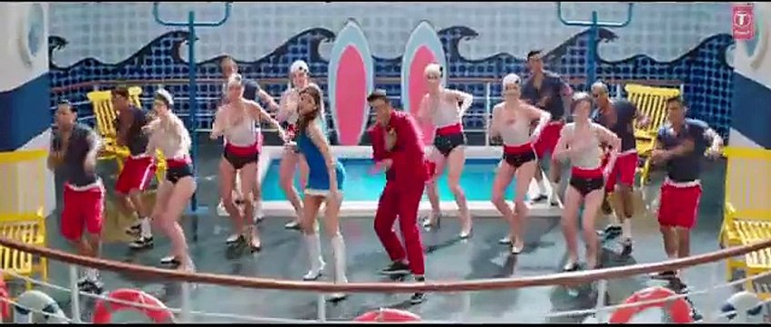 'Dil Dhadakne Do' Title Song (Video) - Singers- Priyanka Chopra, Farhan Akhtar - YouTube