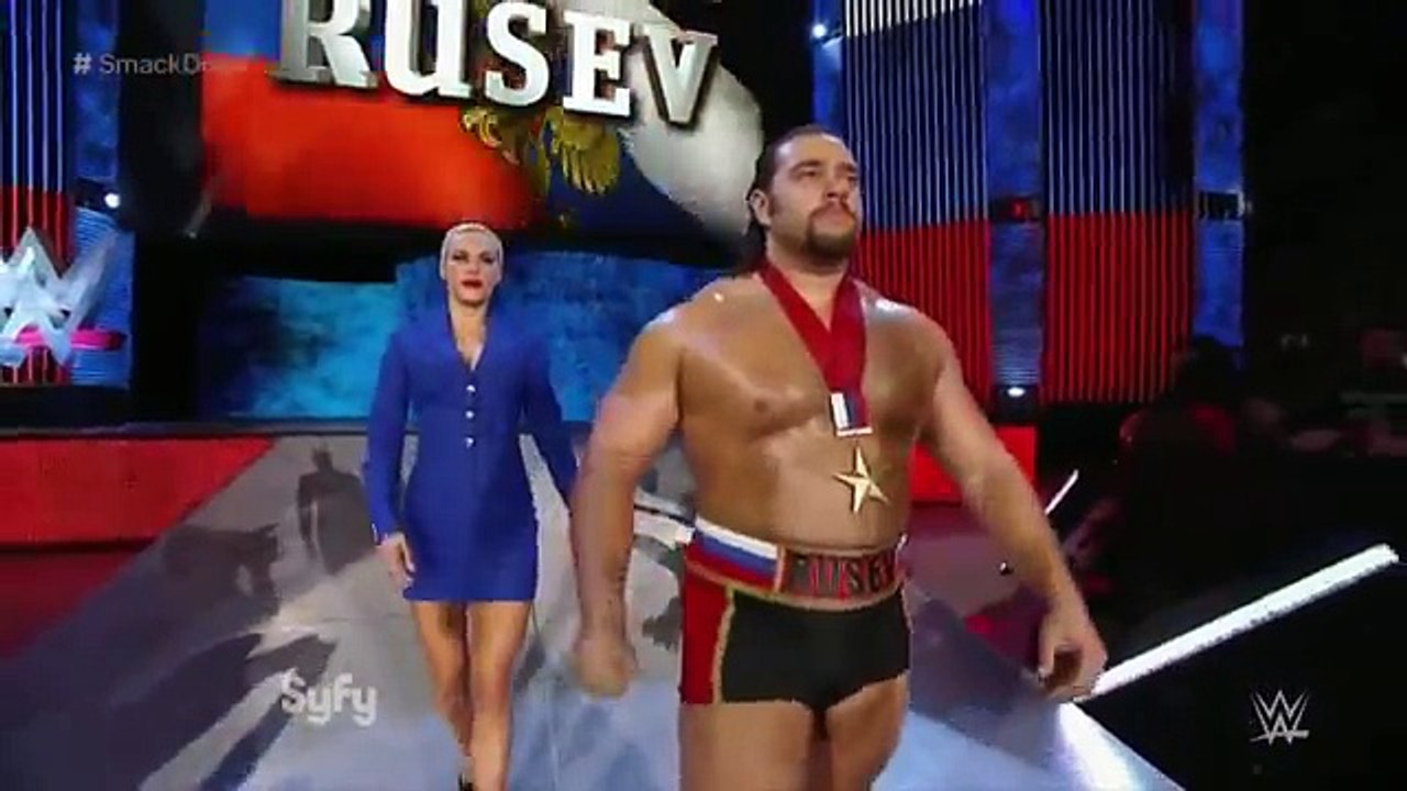 Mark Henry vs Rusev International Arm Wrestling Contest - SmackDown Latino ᴴᴰ