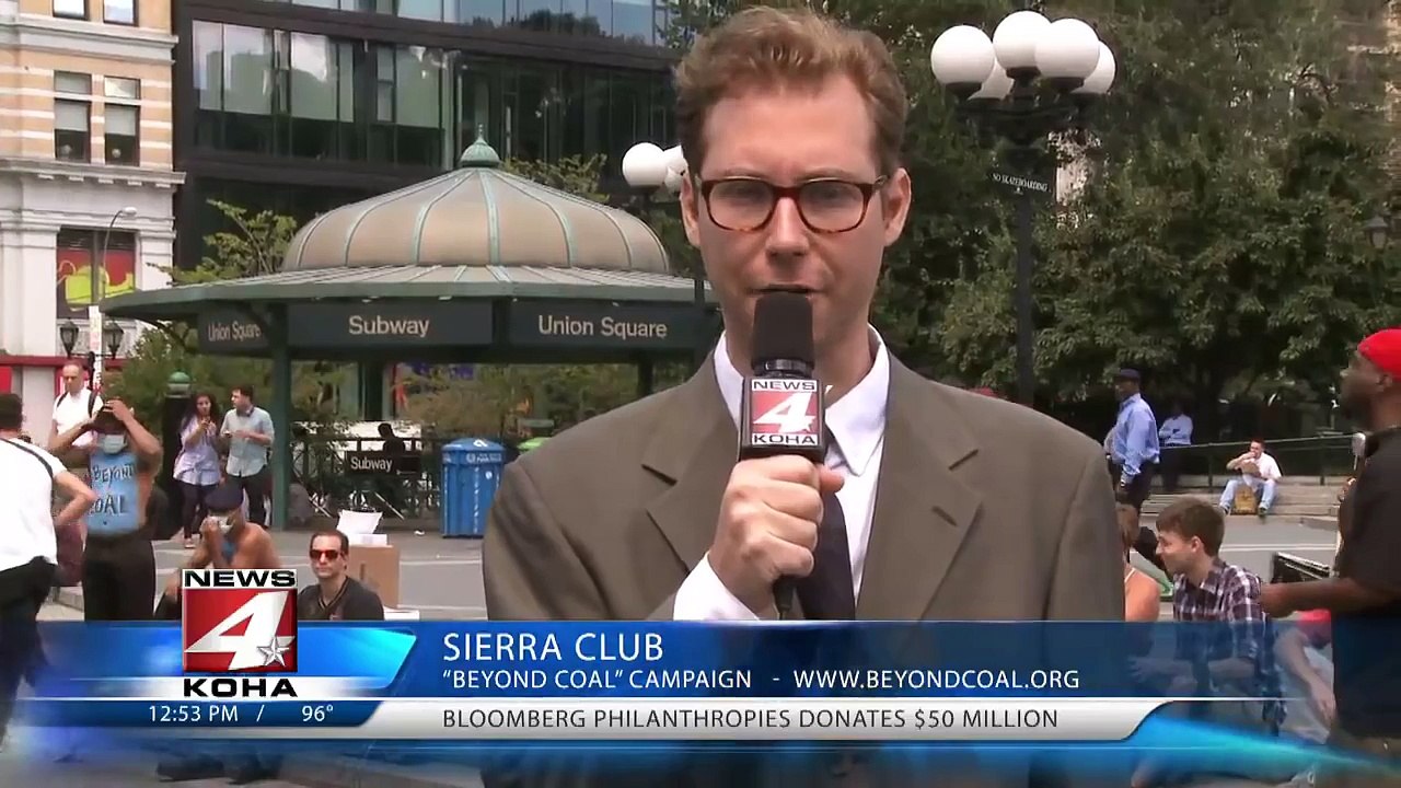 Newscaster Loses Pants