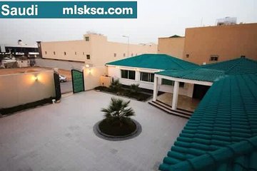 قصر فاخر للبيع بشمال الرياض