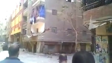 Nepal Earthquacke Building Collapse Real LIVE footage