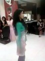 Funny Pakistani Girls Dancing Shaadi Mehnid Wedding New Clips 2013