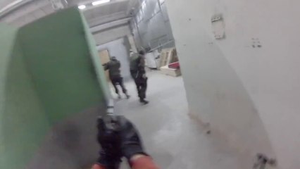 Player airsoft pistol in Russia (POV)
