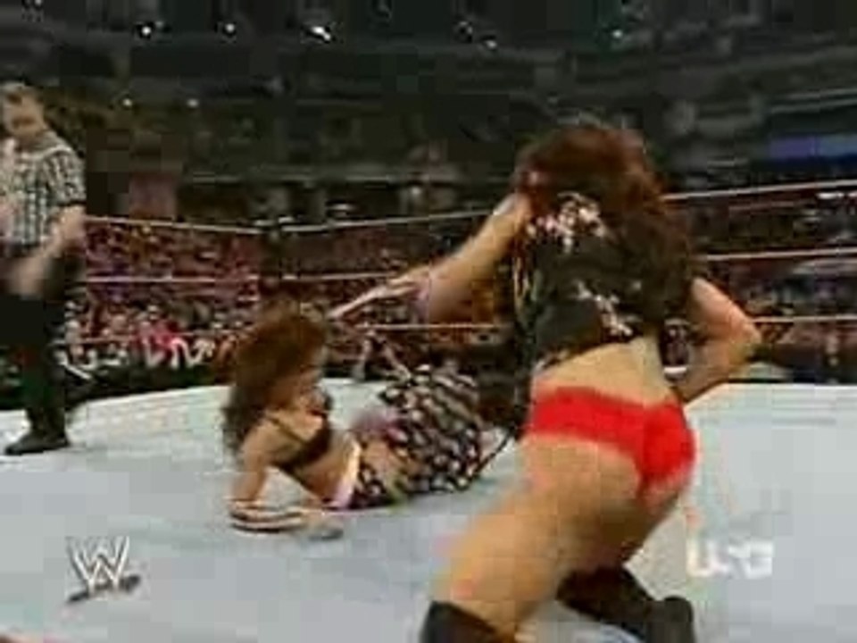 WWE.Raw.03.19.07.Melina.vs.Candice