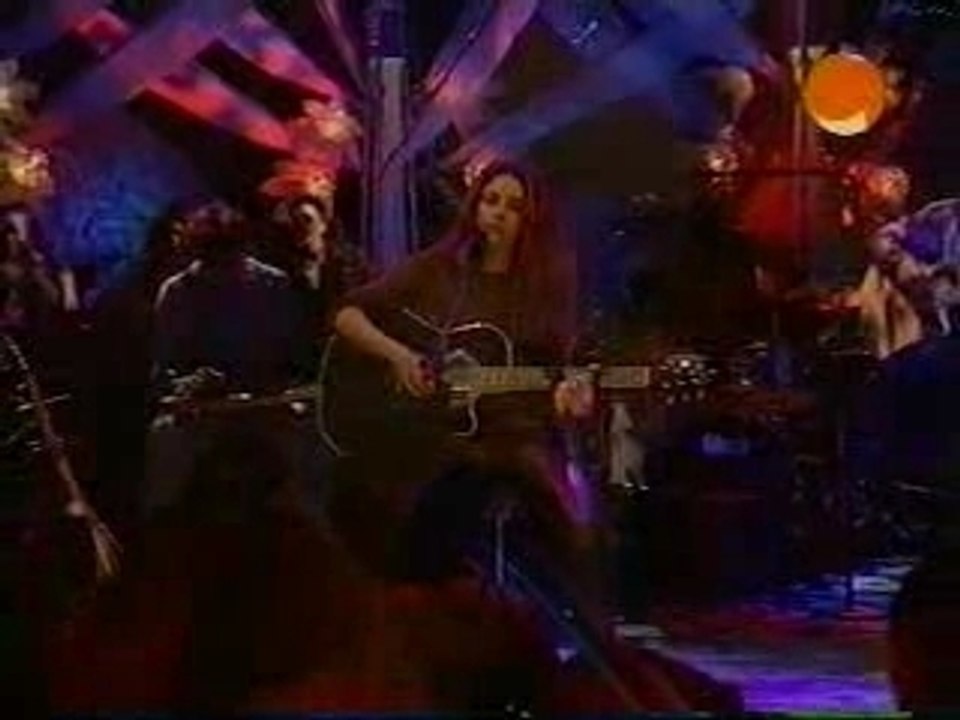 VIDEO - Shakira - Inevitable (MTV)