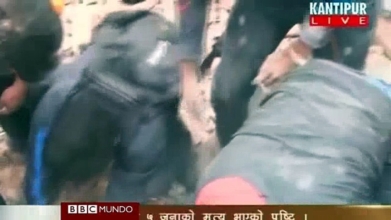 El dramático rescate de las víctimas del terremoto de Nepal