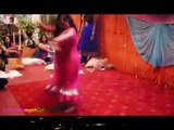 Chikni Chambeli - HOT Faty Girl Dance on Wedding - HD  Video