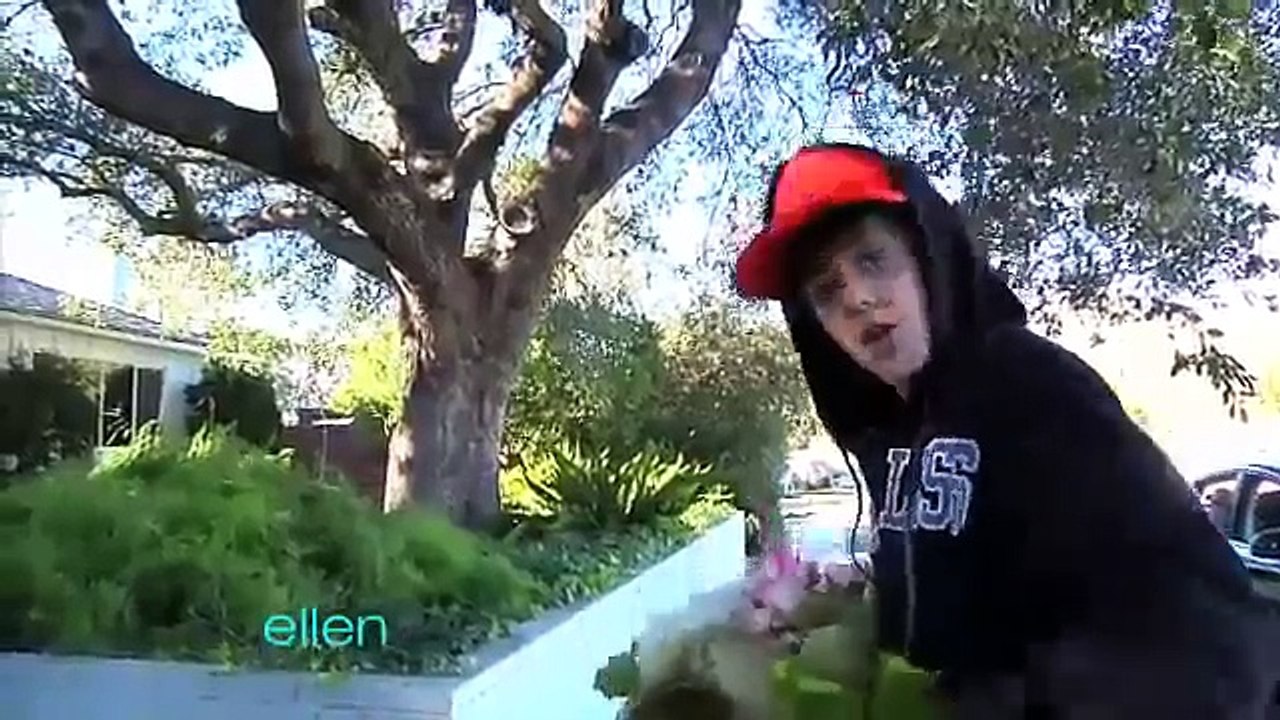 Justin Bieber - A Huge Surprise for a Superfan - on Ellen Degeneres Show 2011