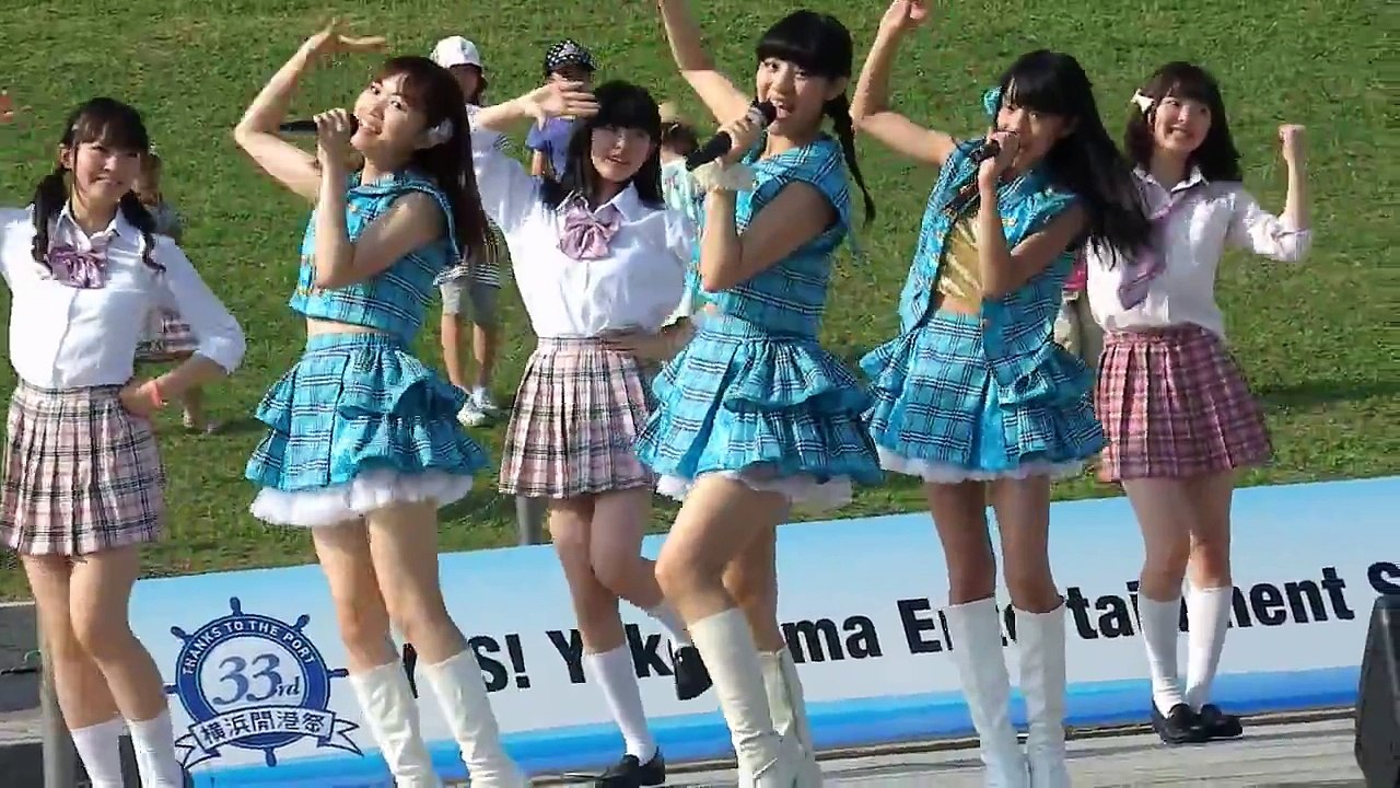 ミニスカートの可愛い少女たち（中高校生JKなど）