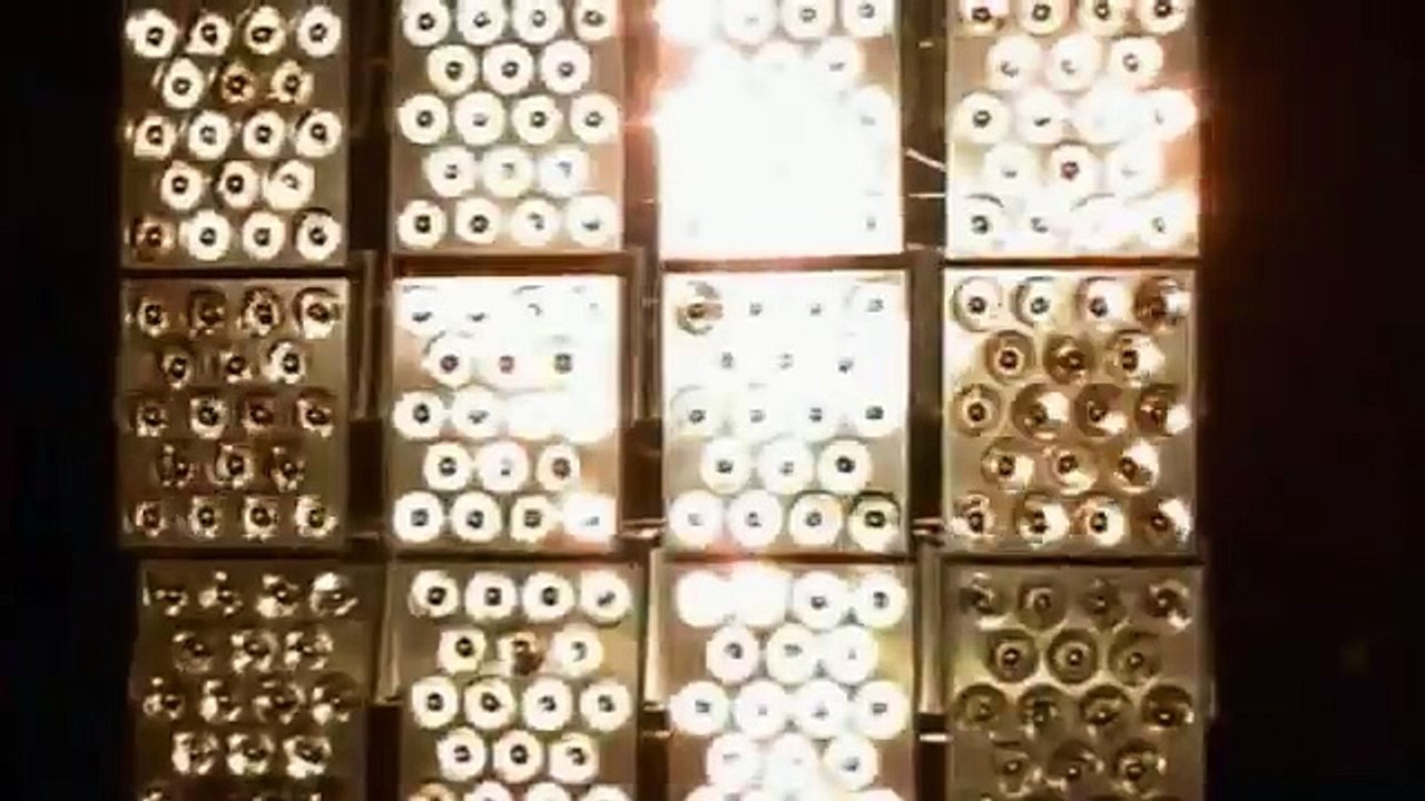 ROHFF - EN MODE [CLIP OFFICIEL]