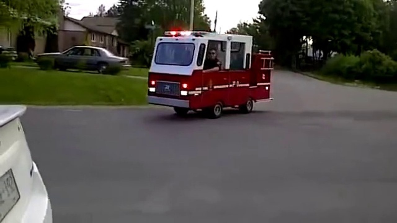 World's Smallest FIRE TRUCK - video Dailymotion