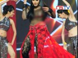 Ragini Dwivedi's wardrobe malfunction pictures leaked Cinepax