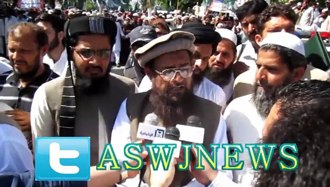 ISLAMABAD: M Fazal Urrahman Khalil Media Se Bat Kar Rahe He 24 42015