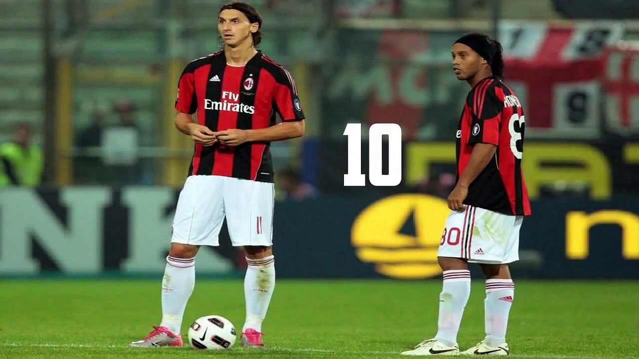 Ronaldinho vs Zlatan Ibrahimovic ● Top 10 Goals Battle