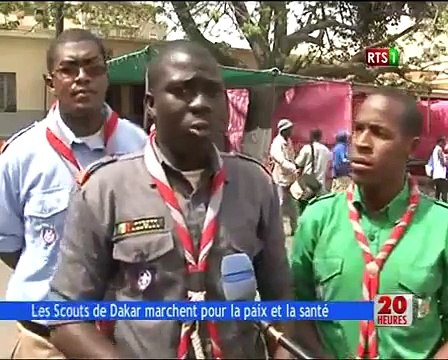 Les Scouts de Dakar Marchent pour la Paix et la Santé