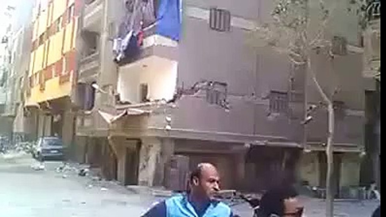 Exclusive CCTV Footage Of Earthquake In Nepal ...