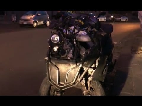 Napoli - Scontro tra due moto in Via Petrarca, grave 15enne -live- (25.04.15)