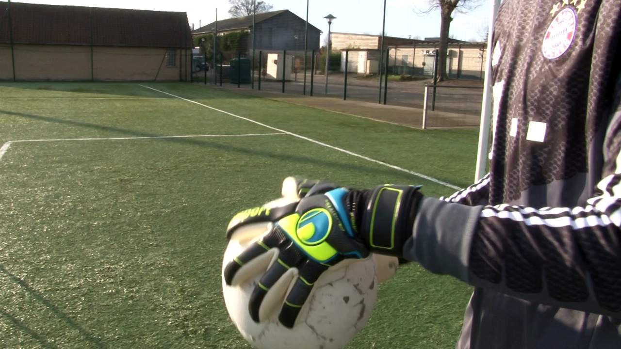 On a testé 2 paires de gants de gardien
