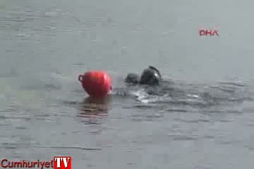 Otomobilleri baraja uçan çift öldü