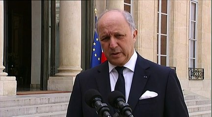 Séisme au Népal : Laurent Fabius inquiet pour un Français emporté par une rivière