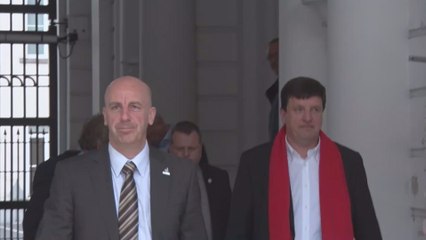 "Atmosphère constructive" après la rencontre des syndicats policiers avec Michel et Jambon