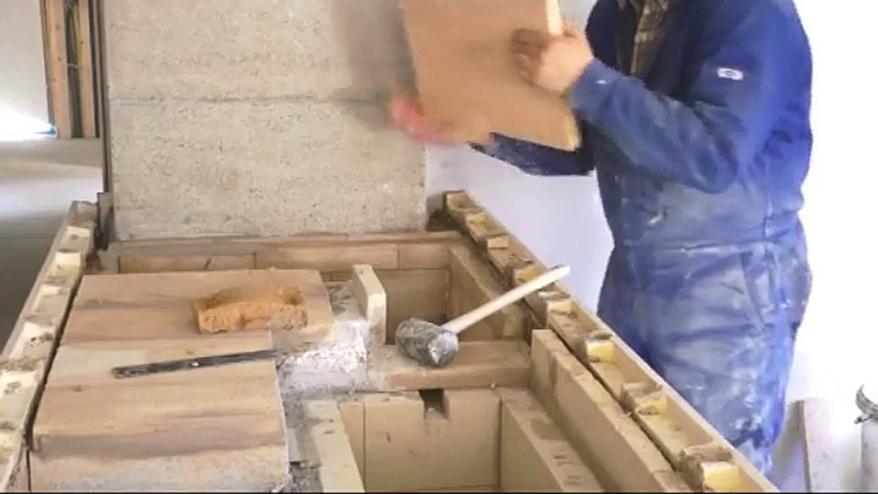 Aufbau eines Kachel - Grundofens