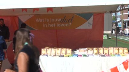 Hollanda'da Kur'an-ı Kerim Dağıtılıyor