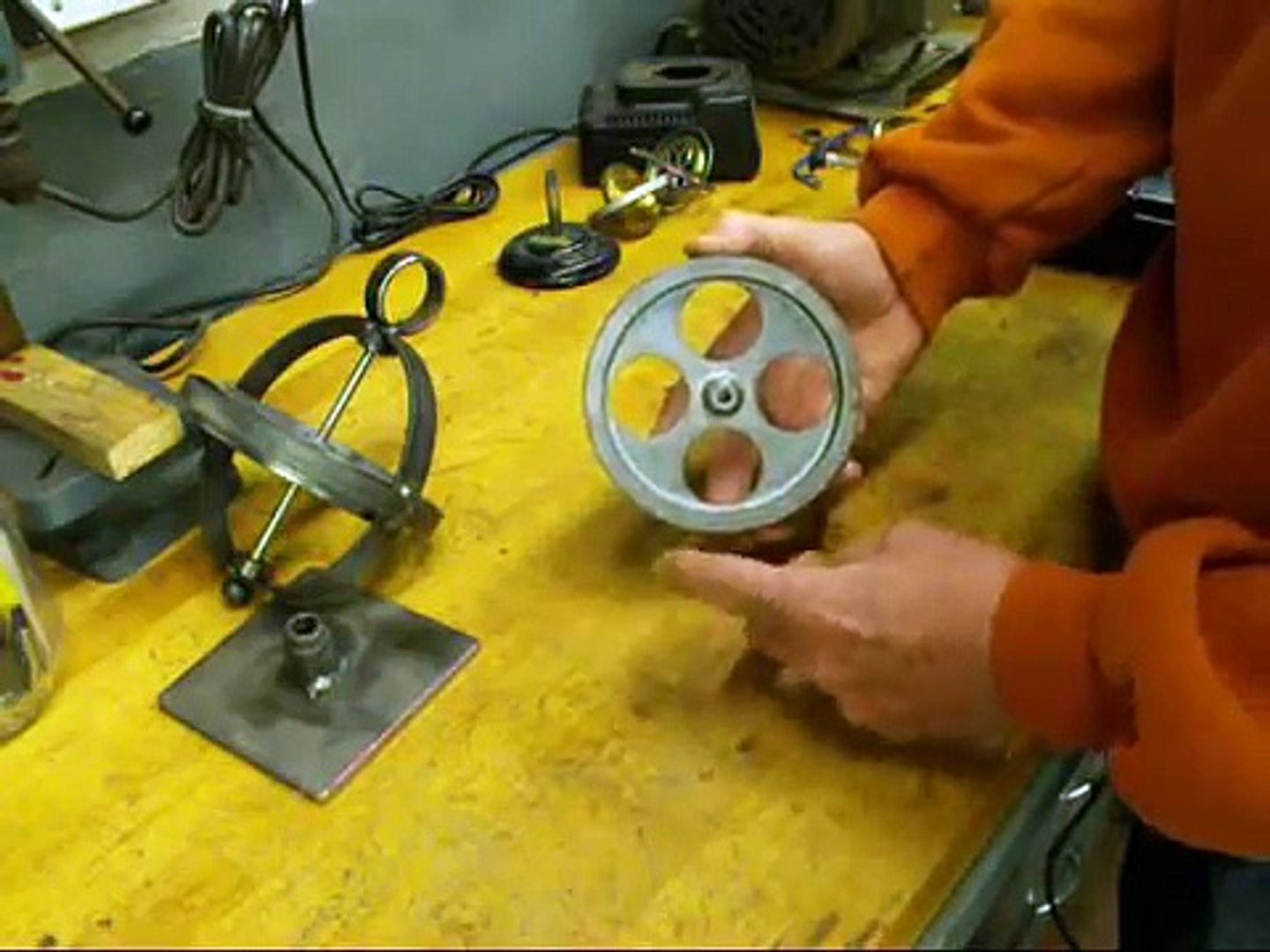 large GYROSCOPE by tubalcain