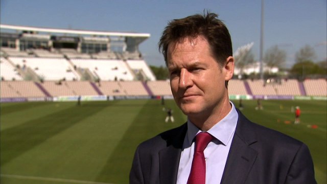 Clegg: Tories conning people over the economy