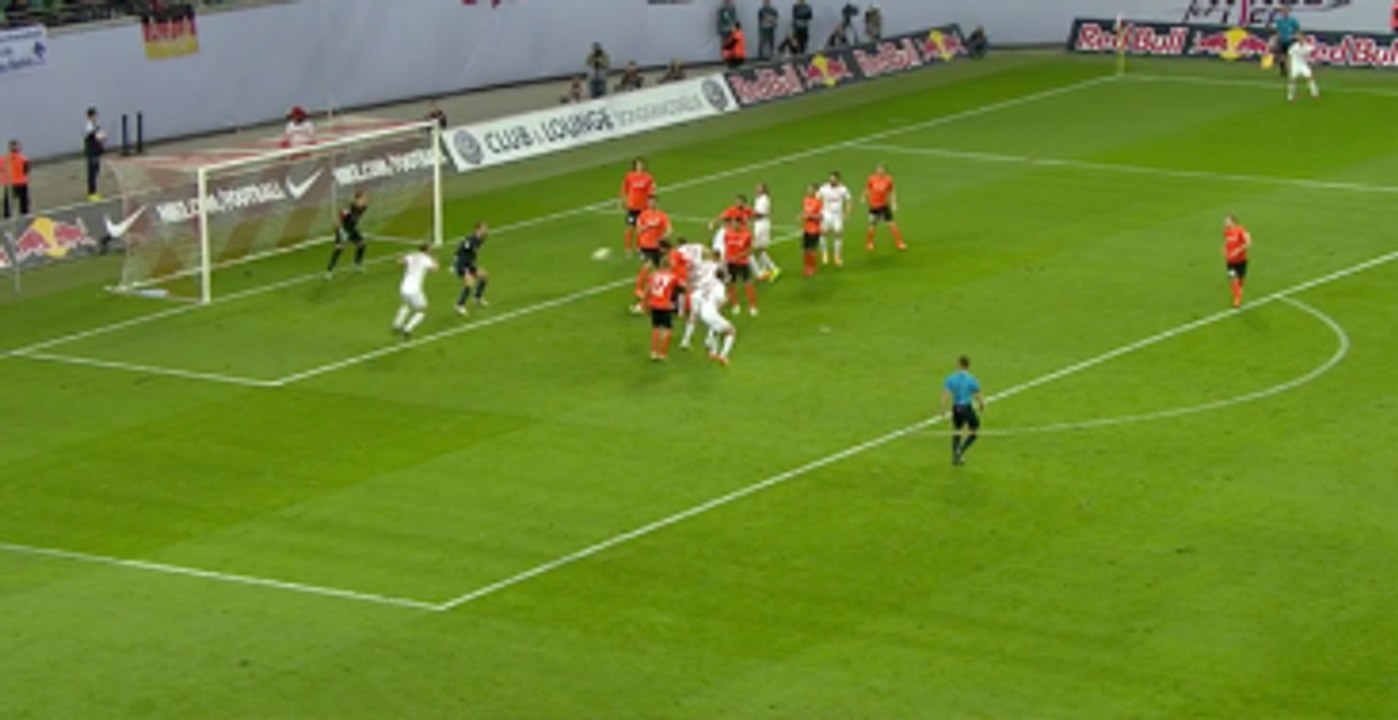 Leipzig Kalecisi, Son Dakikada Attığı Golle Galibiyeti Getirdi