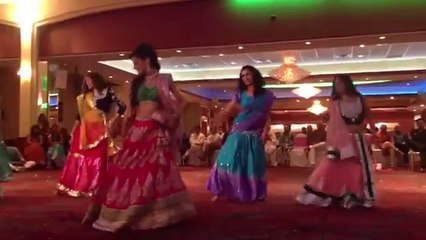 Sajan Sajan Teri Dulhan Wedding Garba Bride's Dance