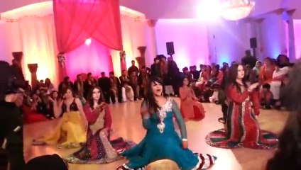 Mere Haathon Mein Nau Nau Churiyan Pakistani Mehndi Punjabi
