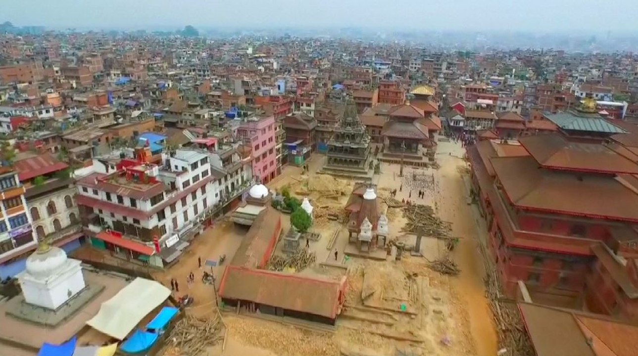 Népal : les ravages du séisme filmés par un drone