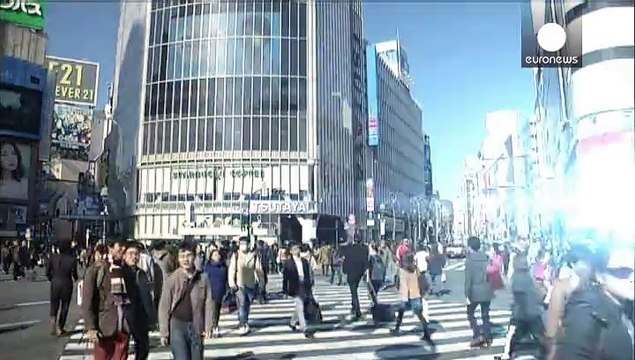 فيتش تخفض تصنيف اليابان الائتماني