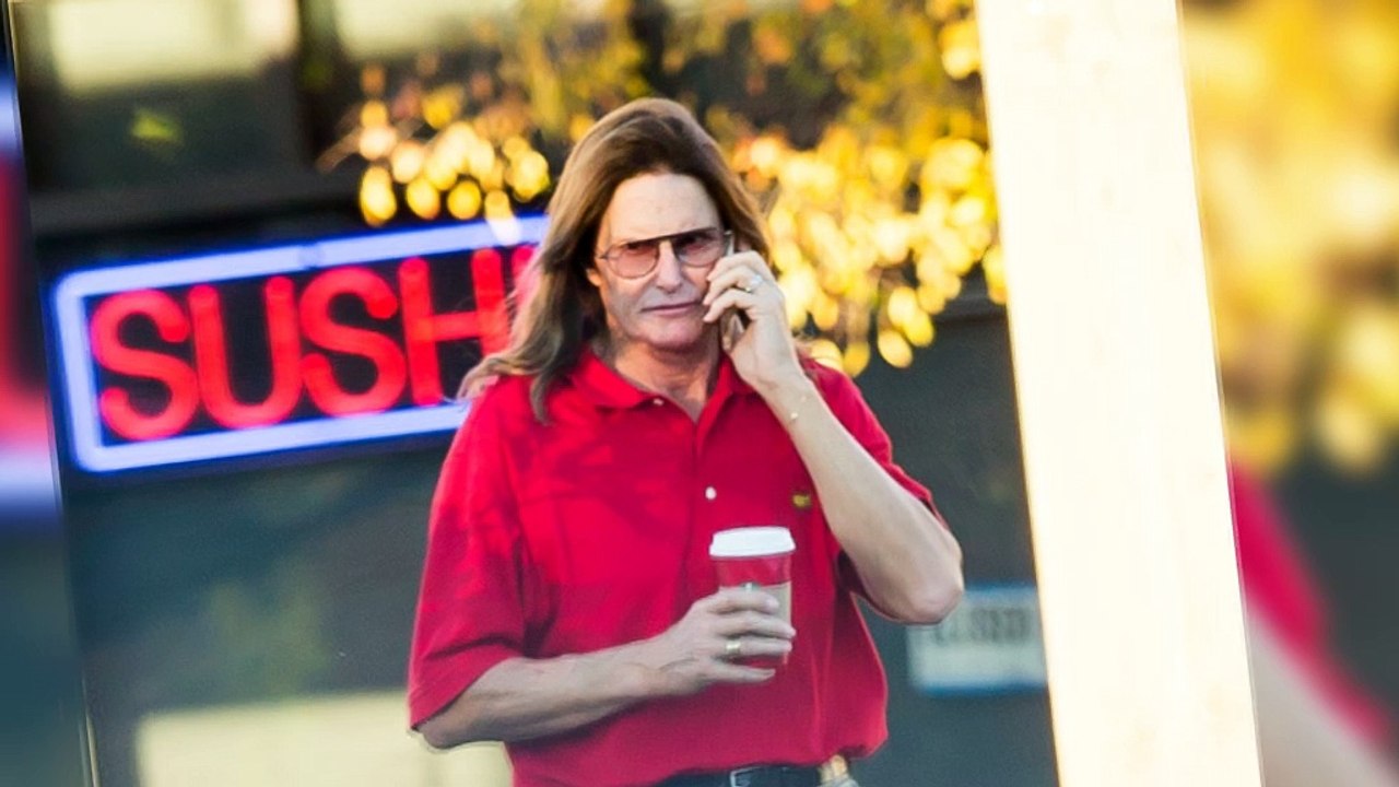 Demi Lovato cree Bruce Jenner ha " salvado vidas " con su ingreso es transexual .