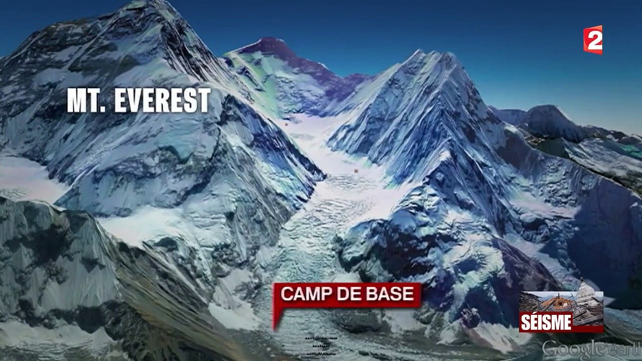 Everest : les secours poursuivent l'évacuation des alpinistes