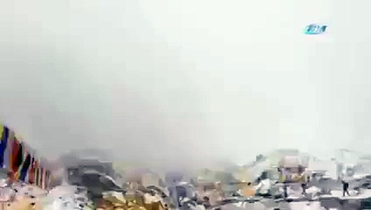Everest'te Çığ Felaketi - YouTube Everest avalanche