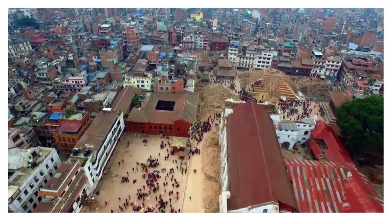 Katmandou survolée par un drone