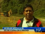Un deslave afecta la vía que une a Cuenca con la Amazonía