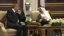 2cumhurbaşkanı Erdoğan, Kuveyt'te Resmi Törenle Karşılandı