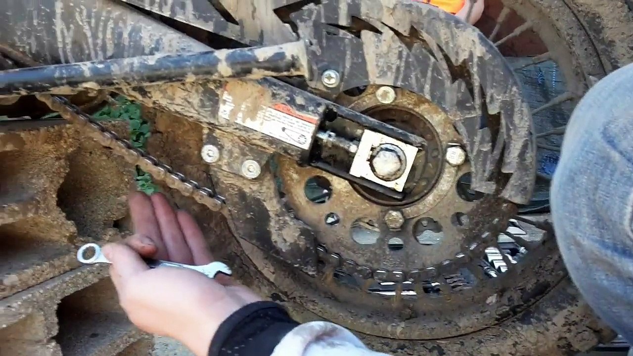 Ycf 125 tension de la chaîne