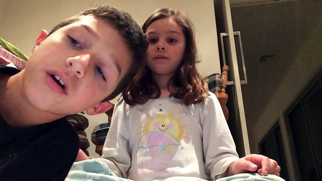 How to make a paper plane with Matty&Liv