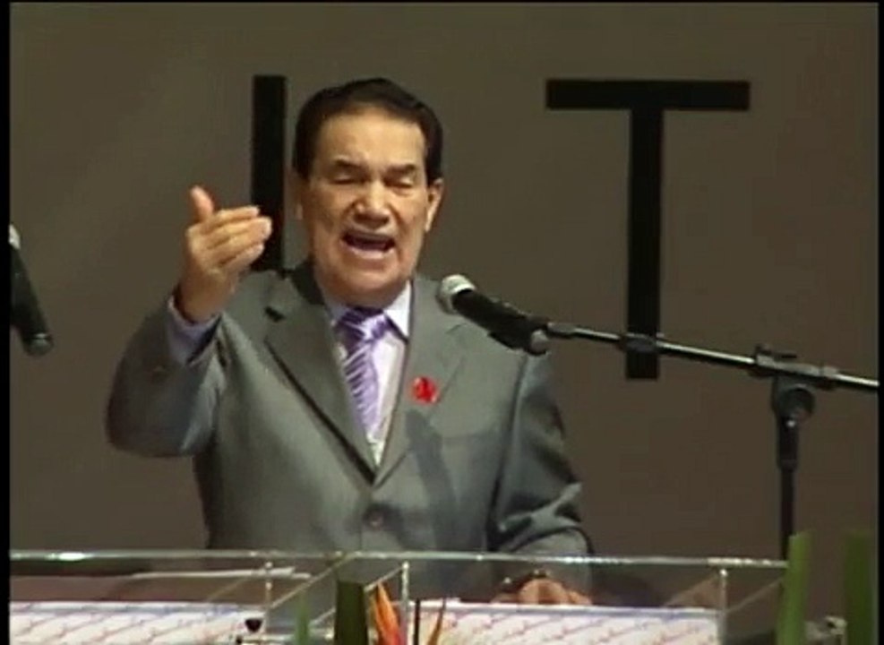 Palestra de abertura do 3º Congresso Espírita Brasileiro com Divaldo Pereira Franco 1/2