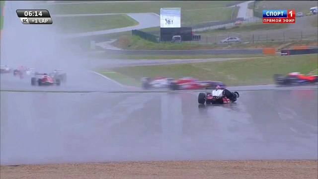 Formule Renault 2.0 Aragon 2015 Race 3 Huge Crash