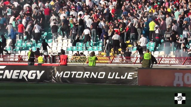 GROBARI SA ISTOKA DAJU BATINE NA RAJKU ! | 148 derbi Zvezda -Partizan 25.04.2015