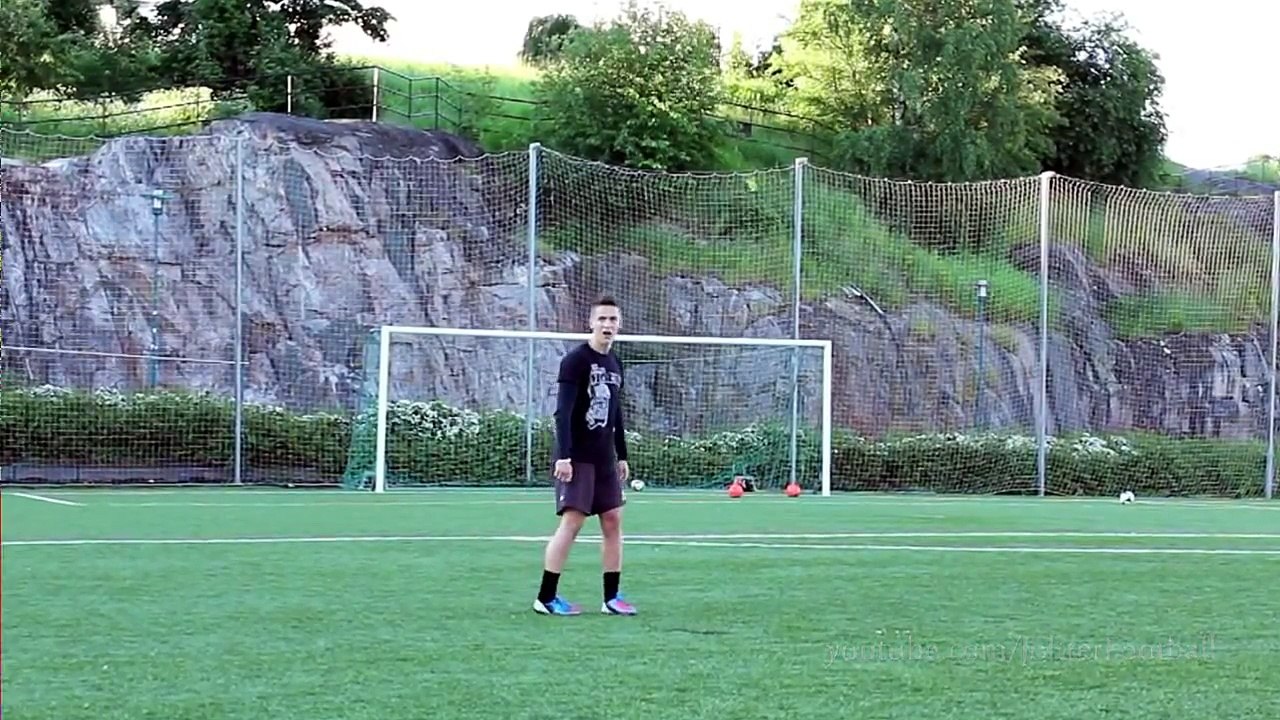 THE Football Free Kick Battle 2012 | freekickerz vs. Joltter | Vol.2