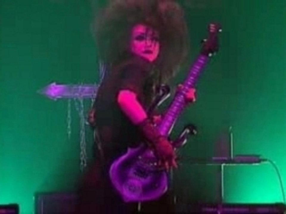 Moi Dix Mois - Solitude (Live)