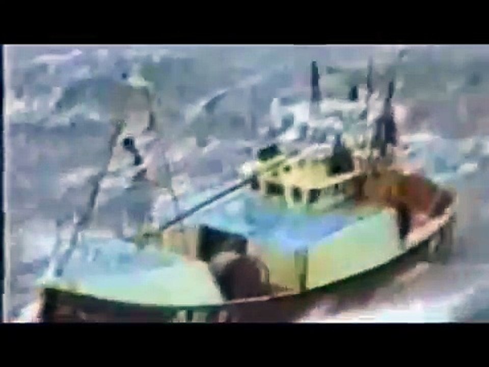 Barcos y Grandes Olas